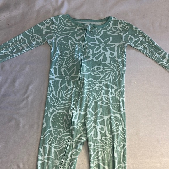 Carter's - Mint Green Footless Onesie Sleeper - Picture 3 of 5